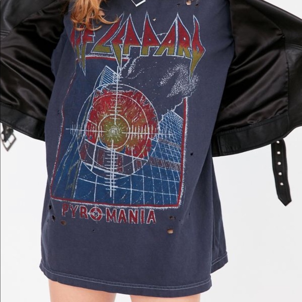 Oversized Def Leppard shirt from urban outfitters